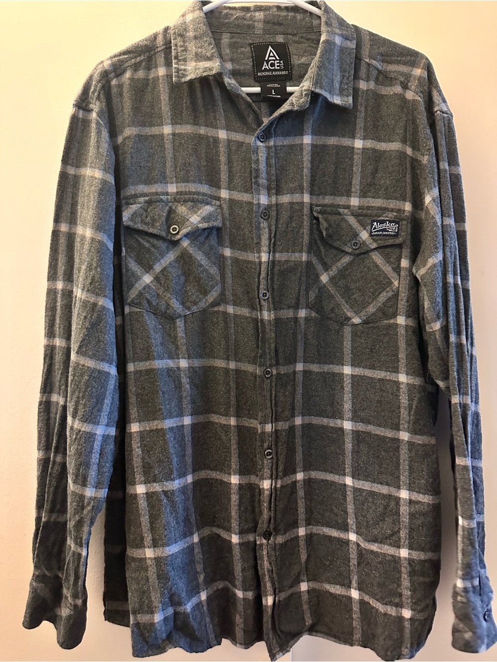 Shirt, Men’s Flannel Alaska Outdoor Gray/White Plaid Button Down Shirt Western